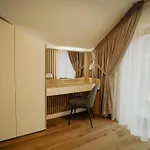 Zen Den