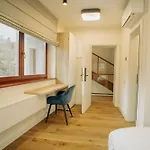 Zen Den