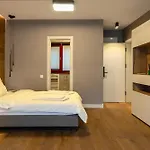 Zen Den