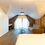 Guest house Zen Den Brasov