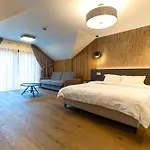 Zen Den
