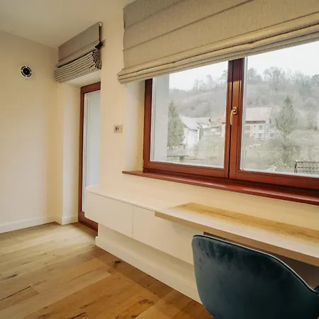 Konukevi Zen Den Braşov