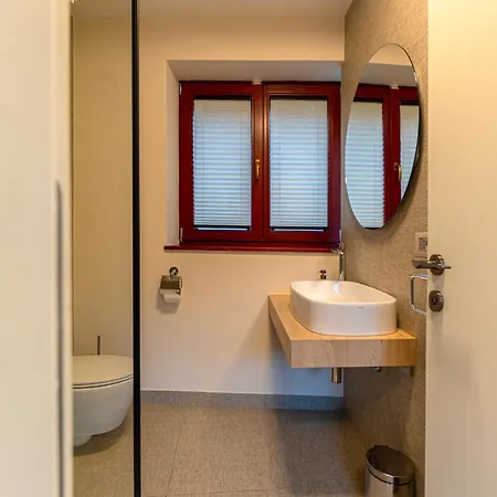 Zen Den 3*